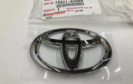 Chrome Front Grille Emblem for 2014-2016 Toyota Corolla 75431-02080