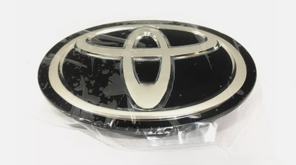 Toyota Corolla 2017-2019, RAV4 2015-2018, Avalon 2015-2018, C-HR 2017-2019 Front Grille Emblem Logo